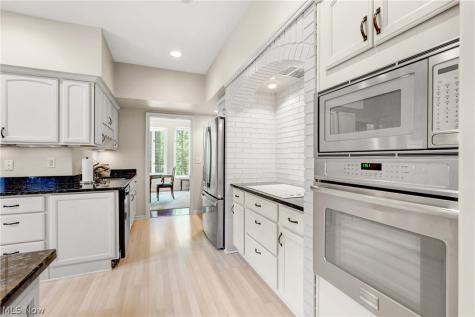 15 Hidden Valley Rocky River OH 44116