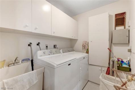15 Hidden Valley Rocky River OH 44116