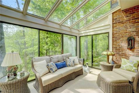 15 Hidden Valley Rocky River OH 44116