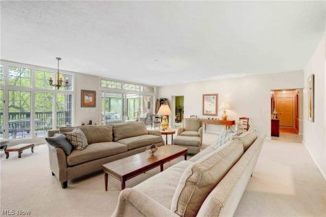 15 Hidden Valley Rocky River OH 44116