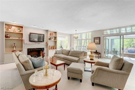 15 Hidden Valley Rocky River OH 44116