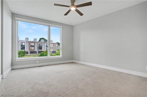 1262 W 70th Street Cleveland OH 44102