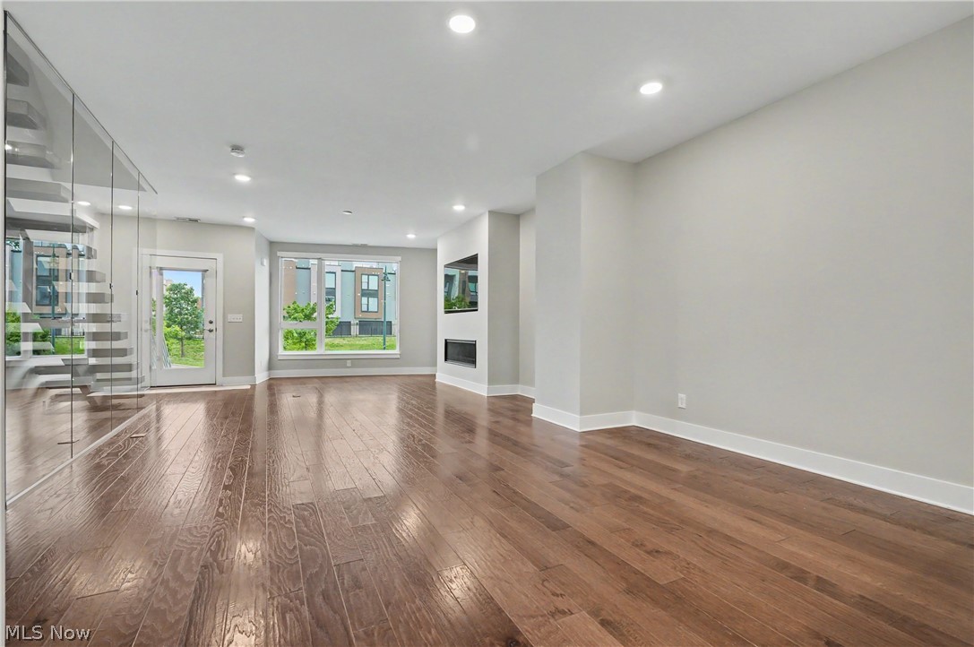 1262 W 70th Street Cleveland OH 44102