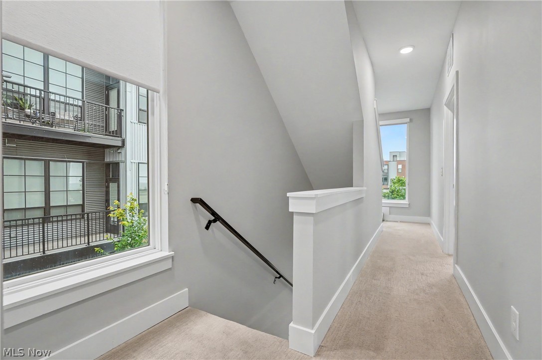 1262 W 70th Street Cleveland OH 44102