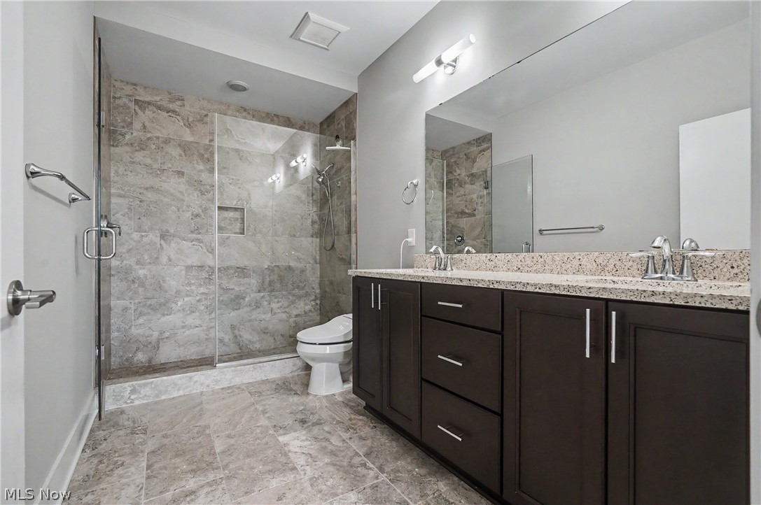 1262 W 70th Street Cleveland OH 44102