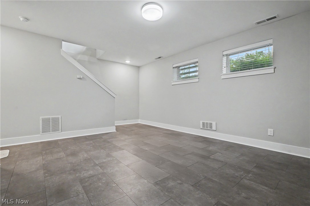 1262 W 70th Street Cleveland OH 44102