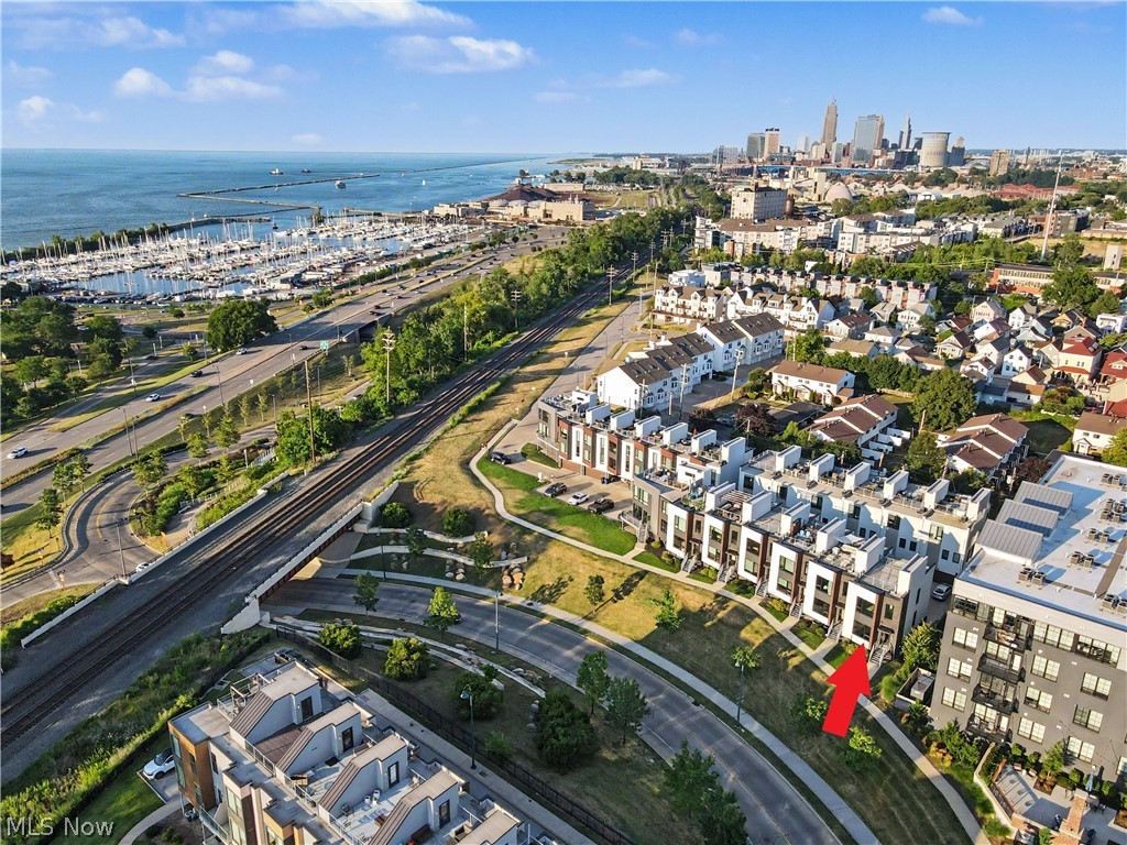 1262 W 70th Street Cleveland OH 44102