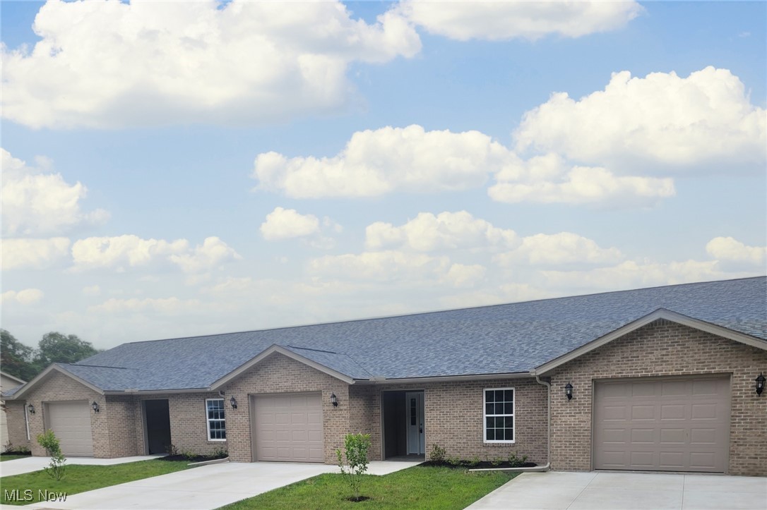 203 Knollton Drive Millersburg OH 44654