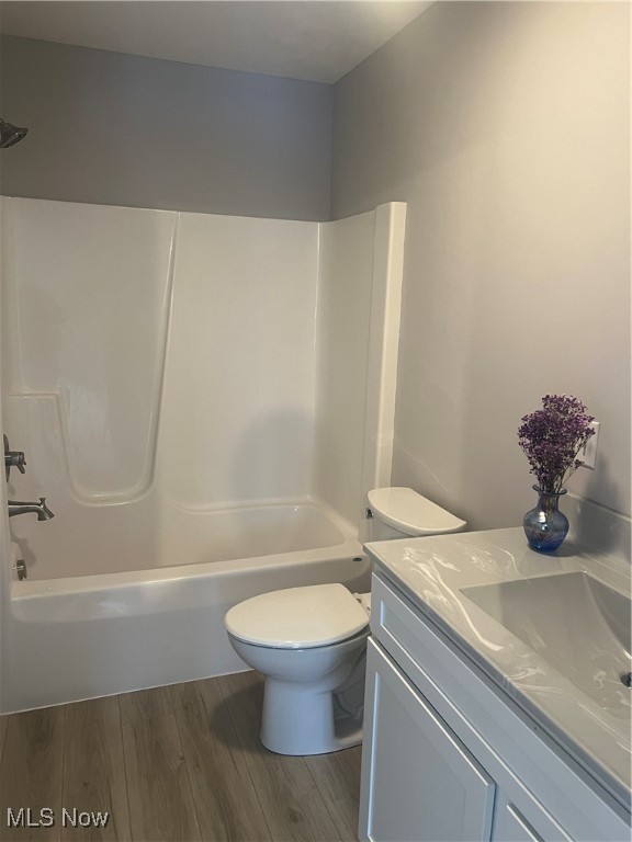 203 Knollton Drive Millersburg OH 44654