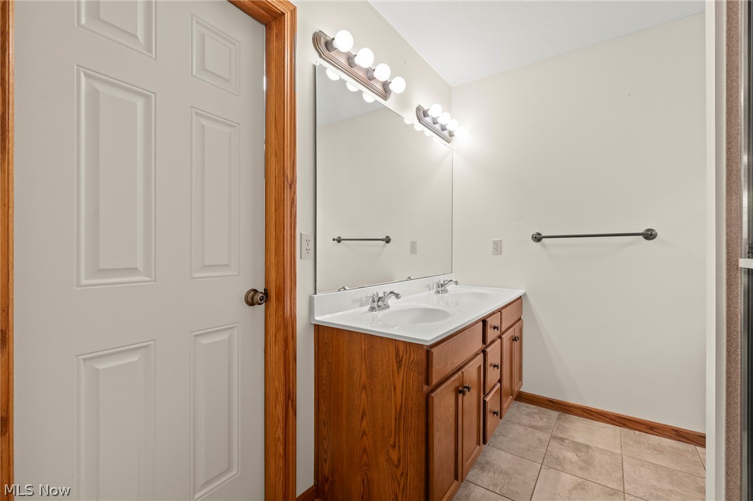 1190 Orchard Bend Drive Salem OH 44460