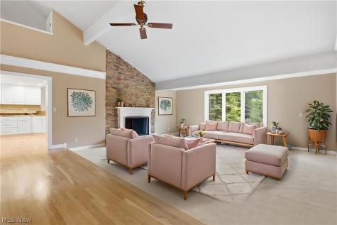 483 Concord Downs Lane Aurora OH 44202