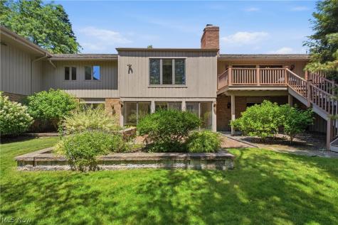 483 Concord Downs Lane Aurora OH 44202