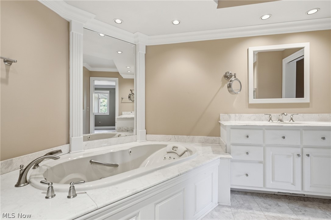 483 Concord Downs Lane Aurora OH 44202