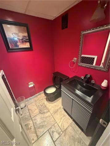 2 Sutton Place Shaker Heights OH 44120