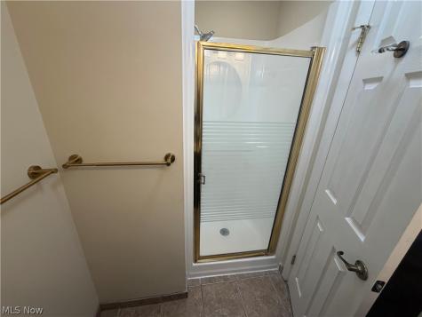 2 Sutton Place Shaker Heights OH 44120