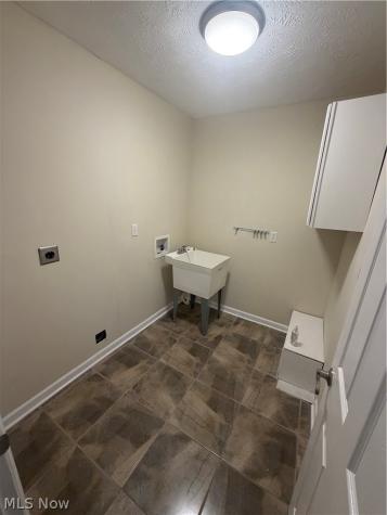 2 Sutton Place Shaker Heights OH 44120