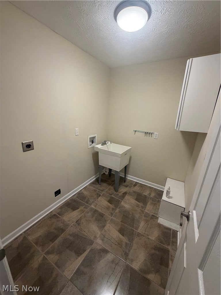 2 Sutton Place Shaker Heights OH 44120