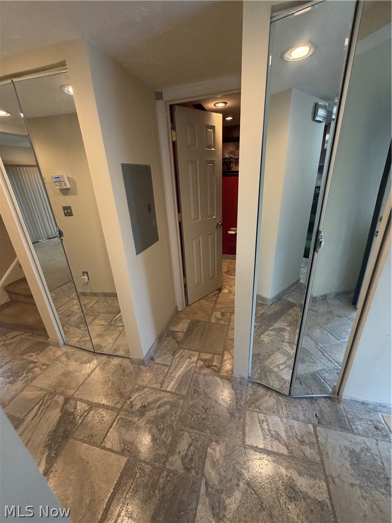 2 Sutton Place Shaker Heights OH 44120