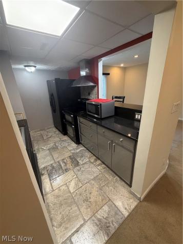 2 Sutton Place Shaker Heights OH 44120