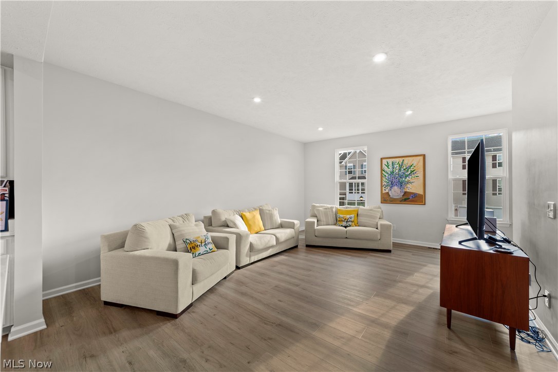 4008 N Steels Circle Cuyahoga Falls OH 44224