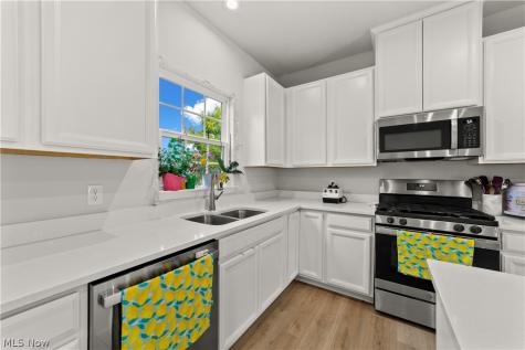 4008 N Steels Circle Cuyahoga Falls OH 44224