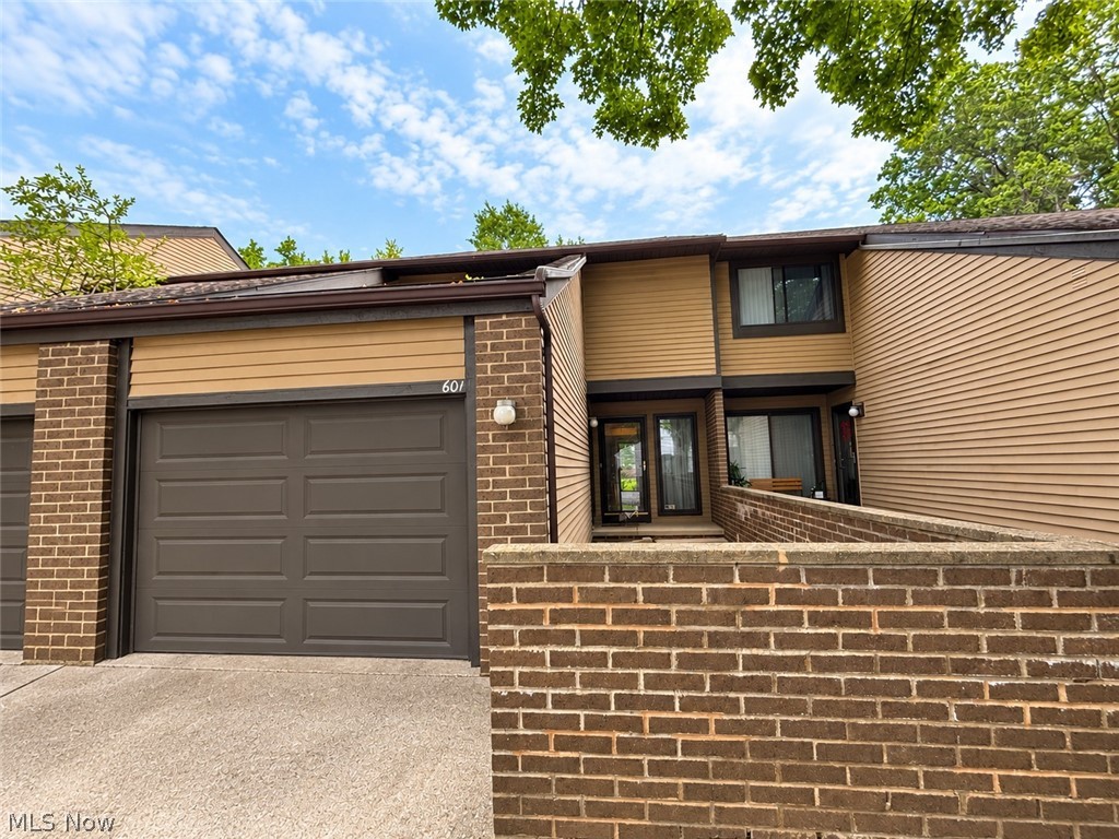 601 Dade Lane Richmond Heights OH 44143