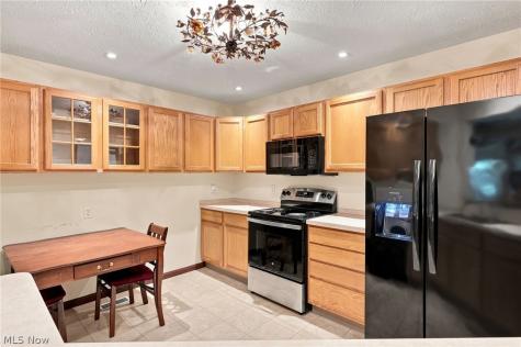 37 Community Drive Avon Lake OH 44012