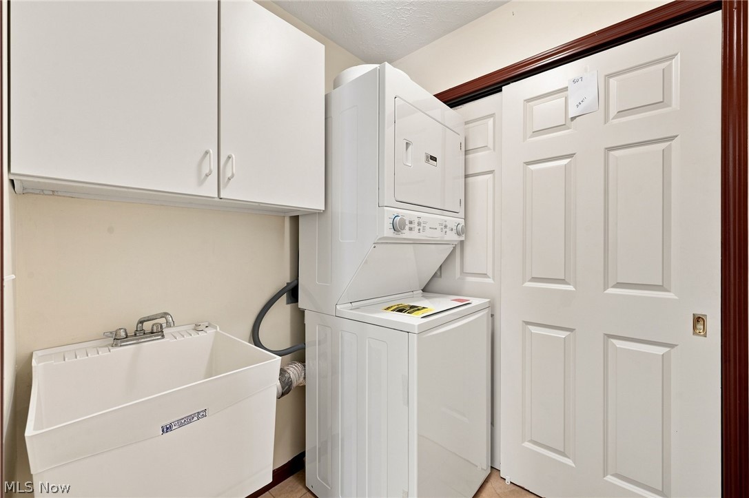 37 Community Drive Avon Lake OH 44012