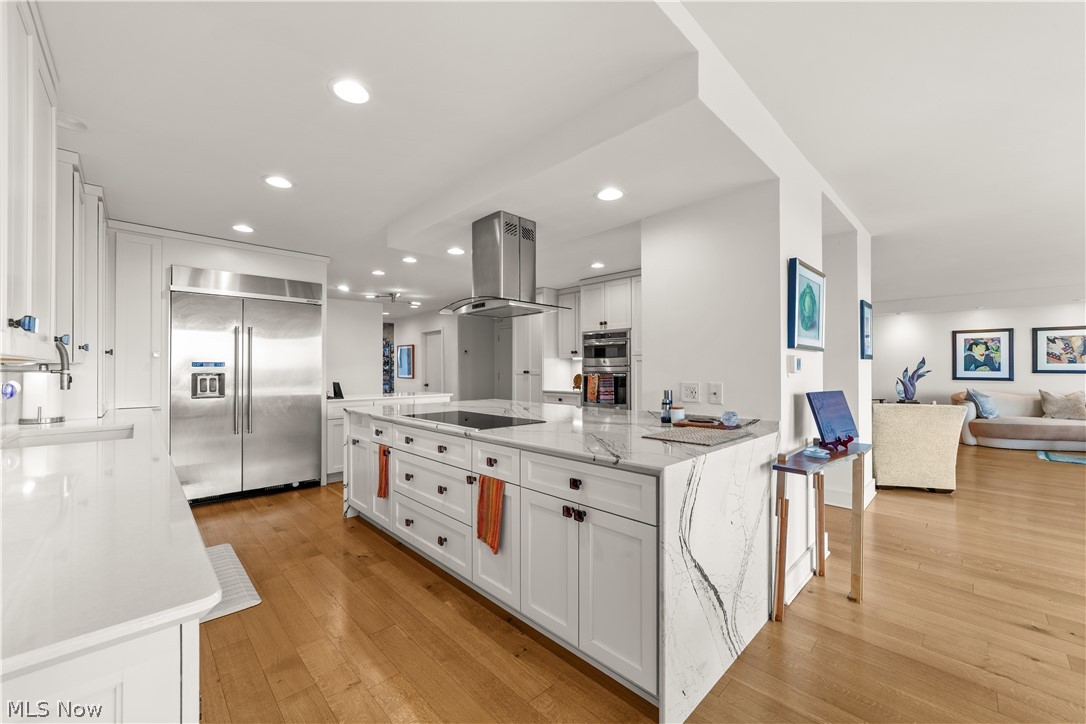 1 Bratenahl Place Bratenahl OH 44108