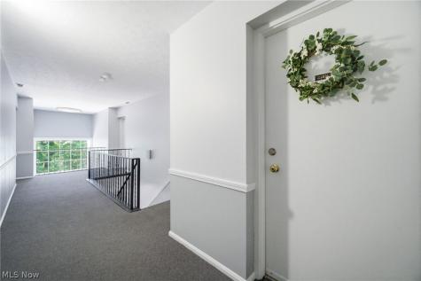 2720 Pease Drive Rocky River OH 44116