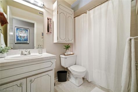 2720 Pease Drive Rocky River OH 44116