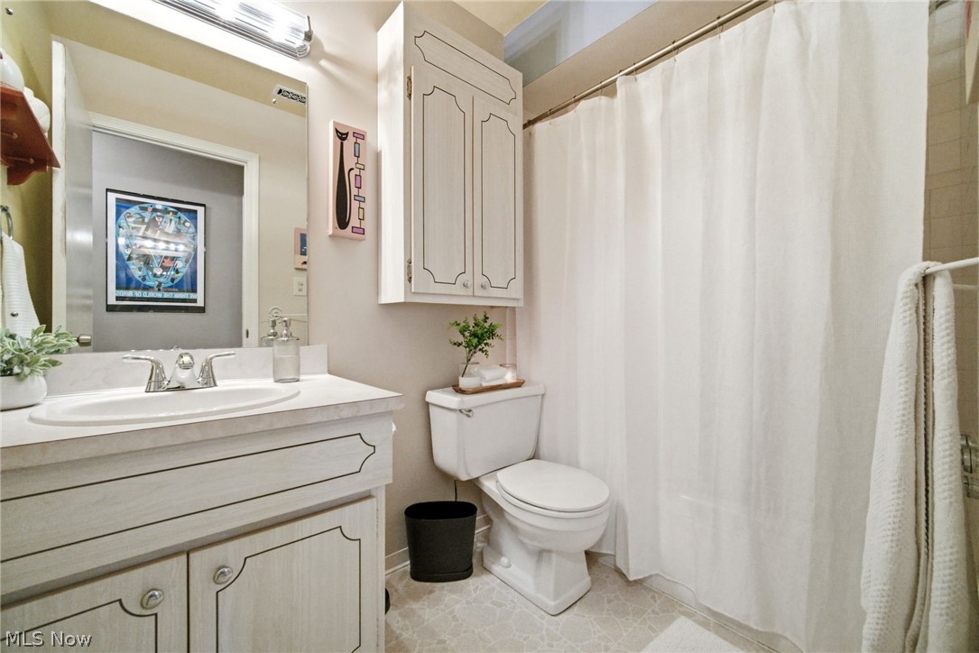 2720 Pease Drive Rocky River OH 44116