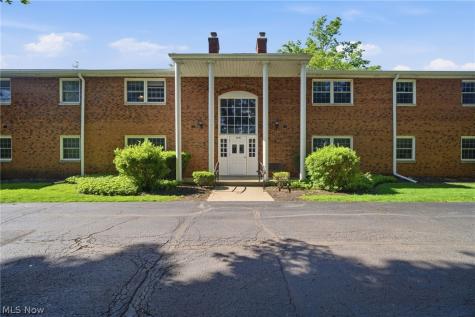 2720 Pease Drive Rocky River OH 44116