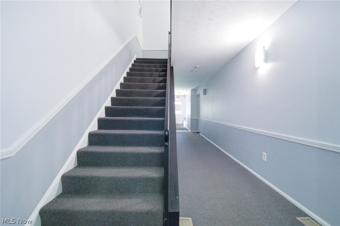 2720 Pease Drive Rocky River OH 44116