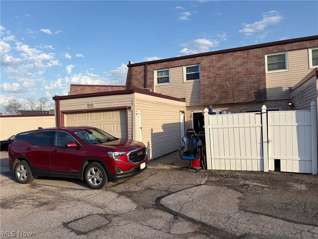 4263 Bennington Boulevard Brunswick OH 44212