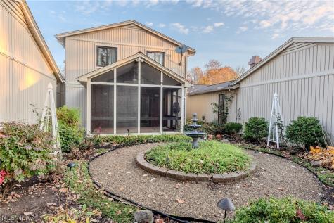 19305 Idlewood Trail Strongsville OH 44149