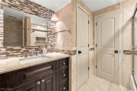 19305 Idlewood Trail Strongsville OH 44149
