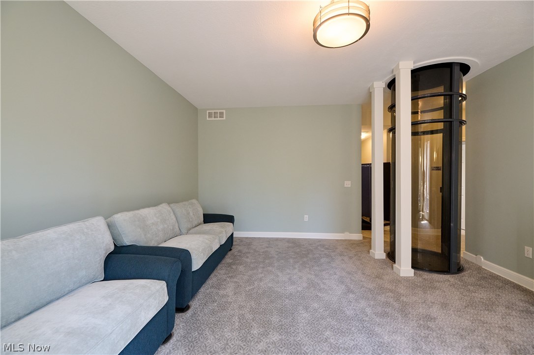 12 Astor Place Rocky River OH 44116