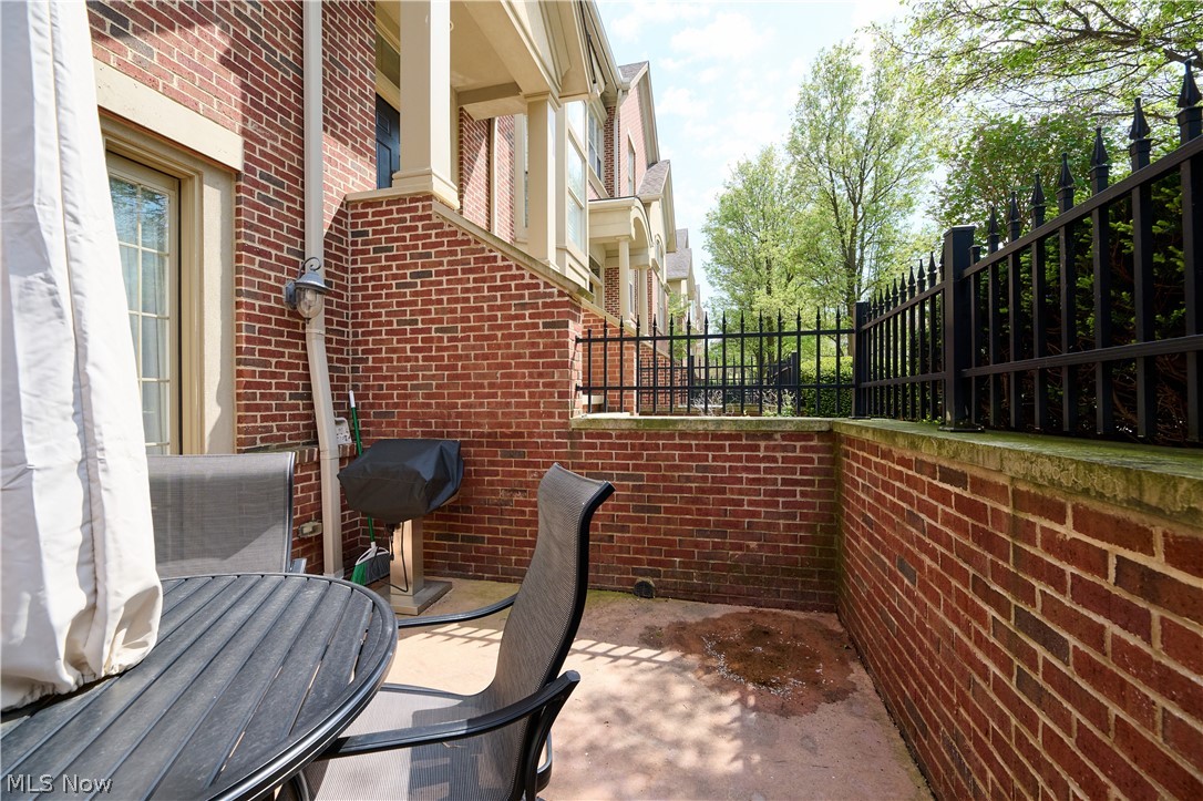 12 Astor Place Rocky River OH 44116