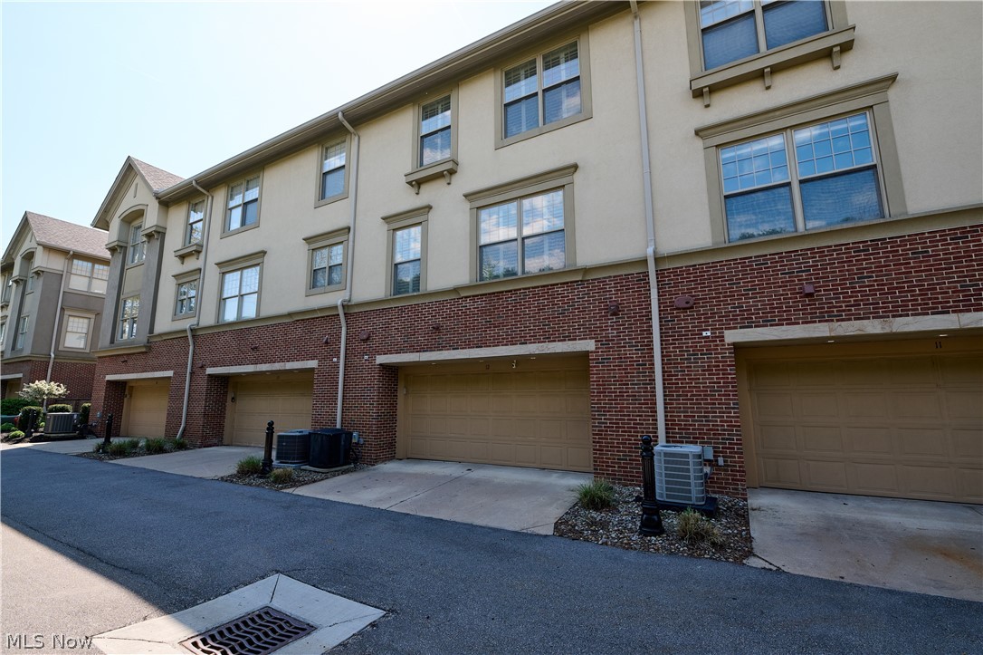 12 Astor Place Rocky River OH 44116