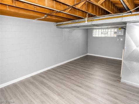 22651 Fox Avenue Euclid OH 44123