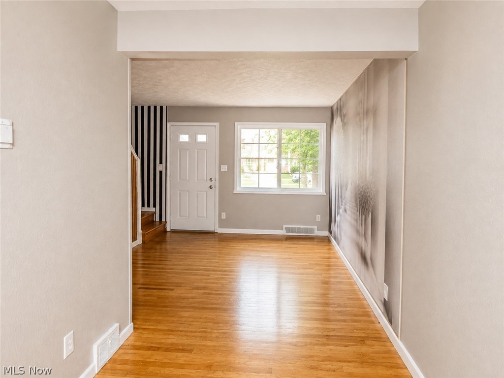 22651 Fox Avenue Euclid OH 44123