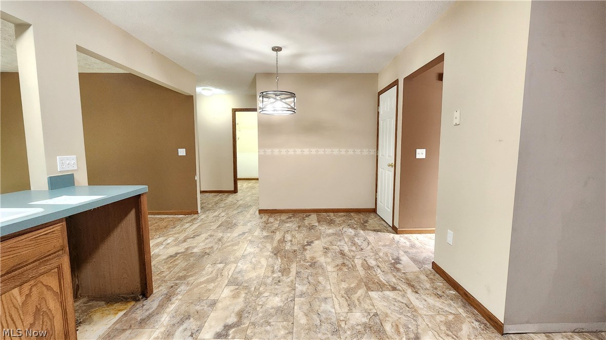 1033 Saint Michaels Way Madison OH 44057