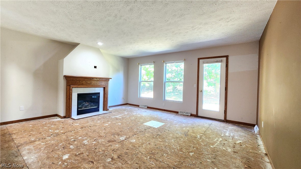 1033 Saint Michaels Way Madison OH 44057