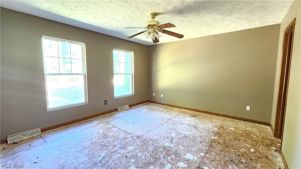 1033 Saint Michaels Way Madison OH 44057