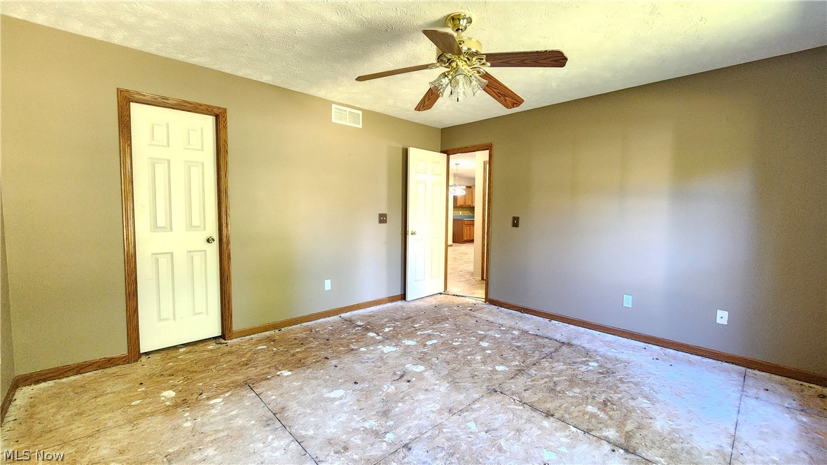 1033 Saint Michaels Way Madison OH 44057