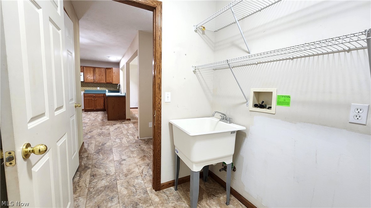 1033 Saint Michaels Way Madison OH 44057