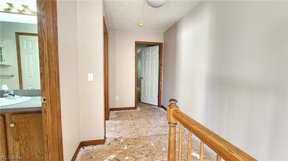 1033 Saint Michaels Way Madison OH 44057