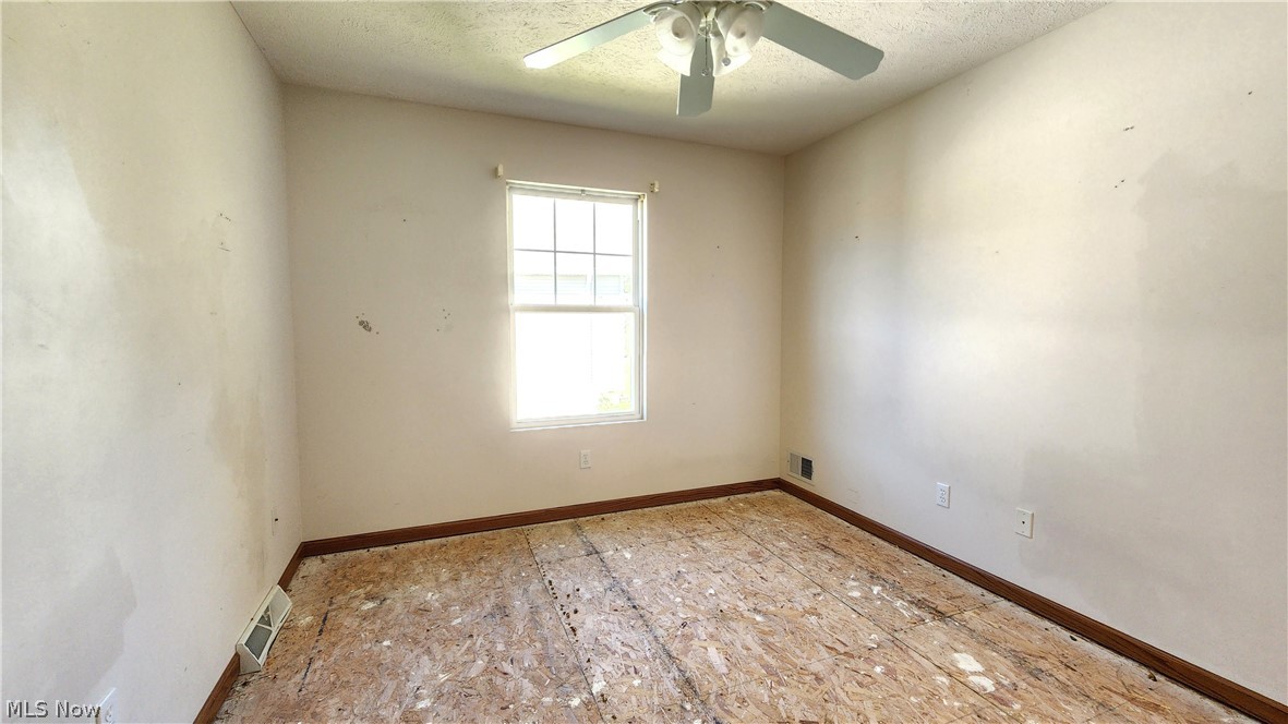 1033 Saint Michaels Way Madison OH 44057