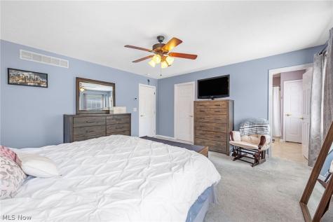 103 Cliffside Commons Drive Rocky River OH 44116